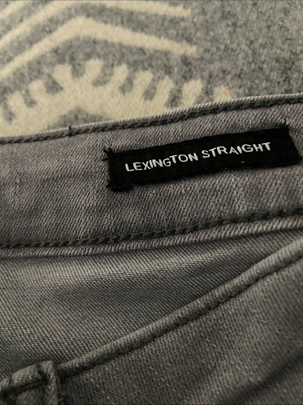 Jones of New York 5-pocket light grey jean. Size 10 petite. - Picture 4 of 7